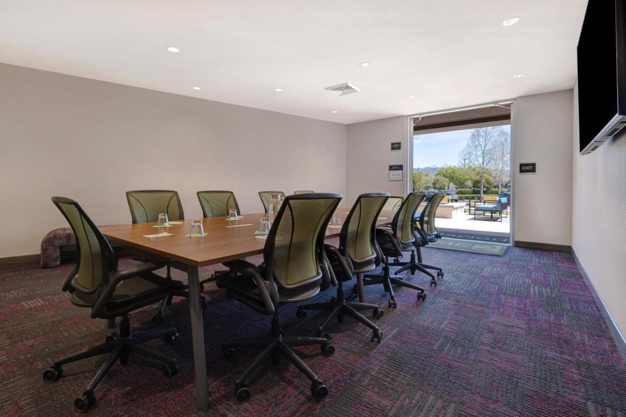 Home2 Suites By Hilton Petaluma Esterno foto